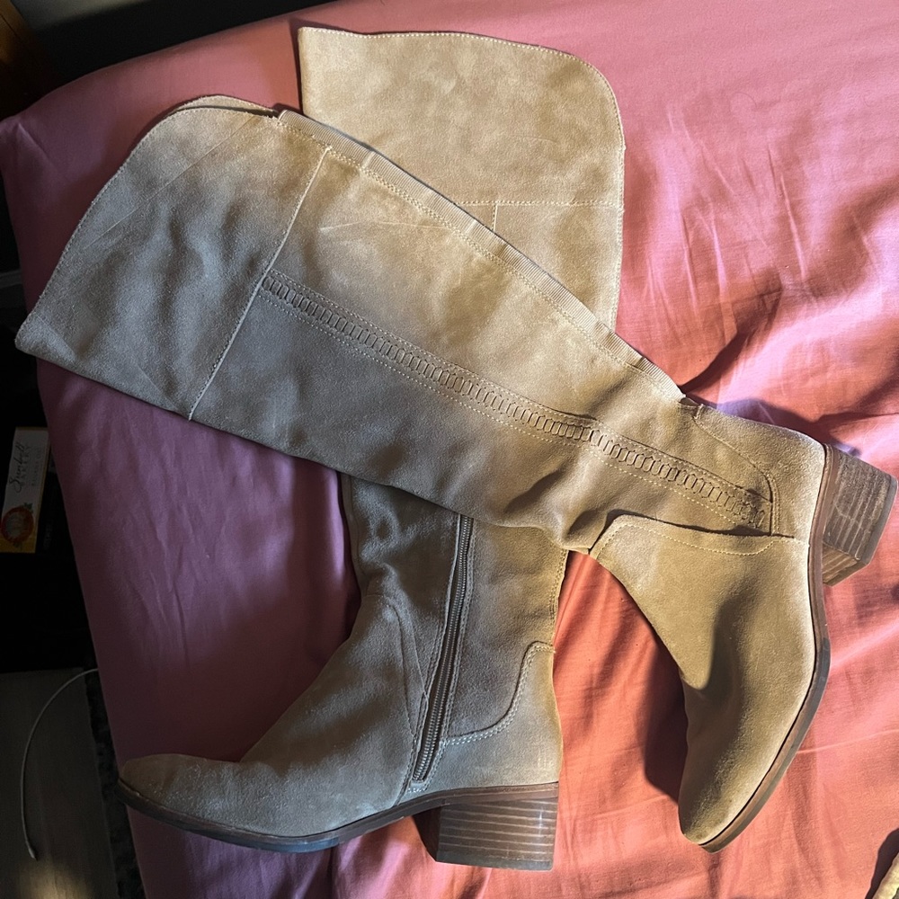 Vince Camuto boots